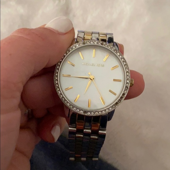 MK Watch - Picture 4 of 4